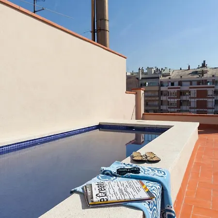 Aparteasy Apartment *