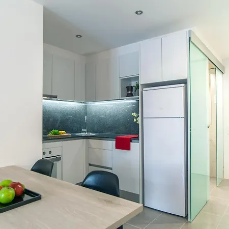 Aparteasy